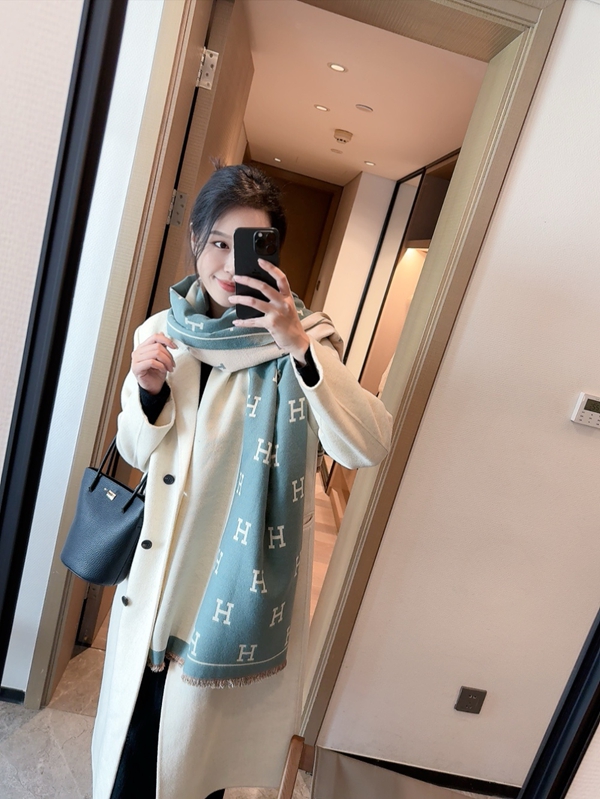 ブランドマフラー側面デザイン